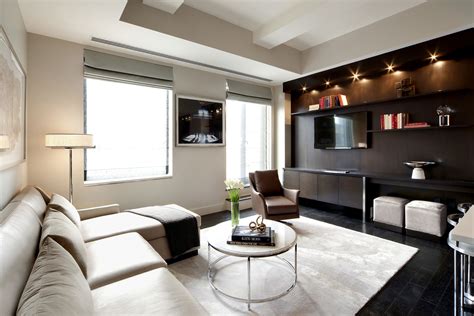 Interior Designer .